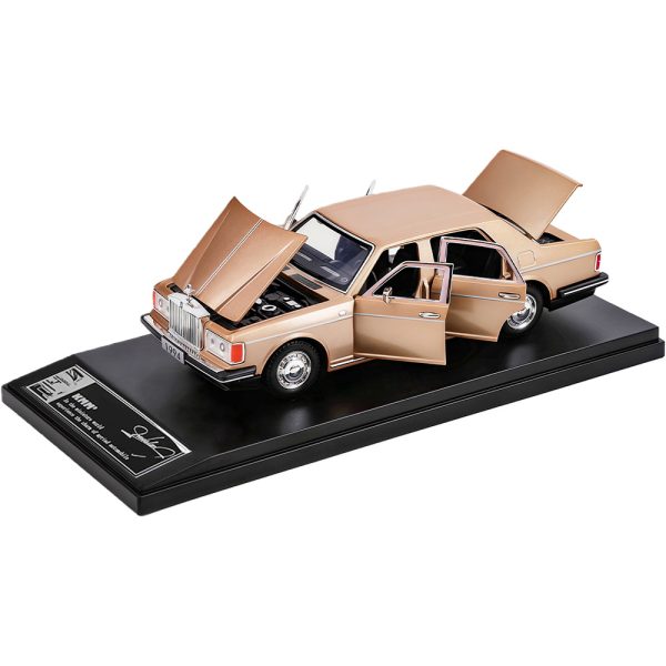 KMM 1:32 ROLLS-ROYCE SILVER SPUR LIGHT&MUSIC